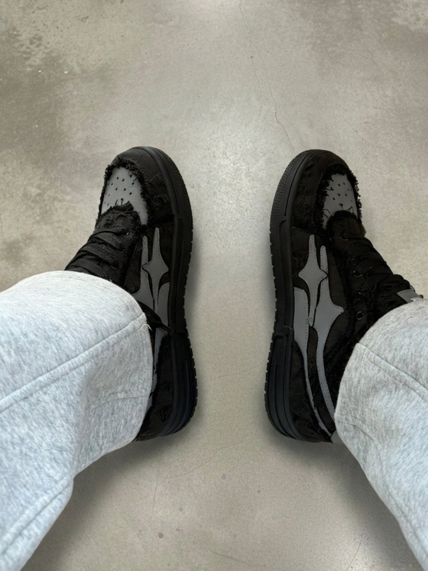 DCRB Broken Black Sneakers