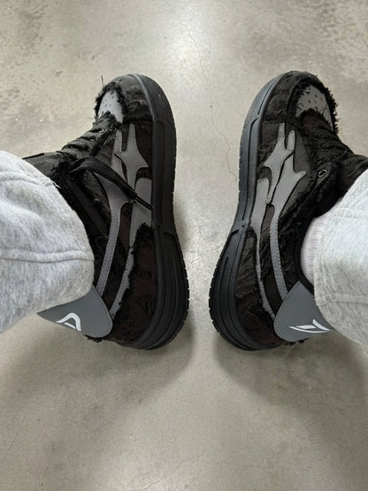 DCRB Broken Black Sneakers