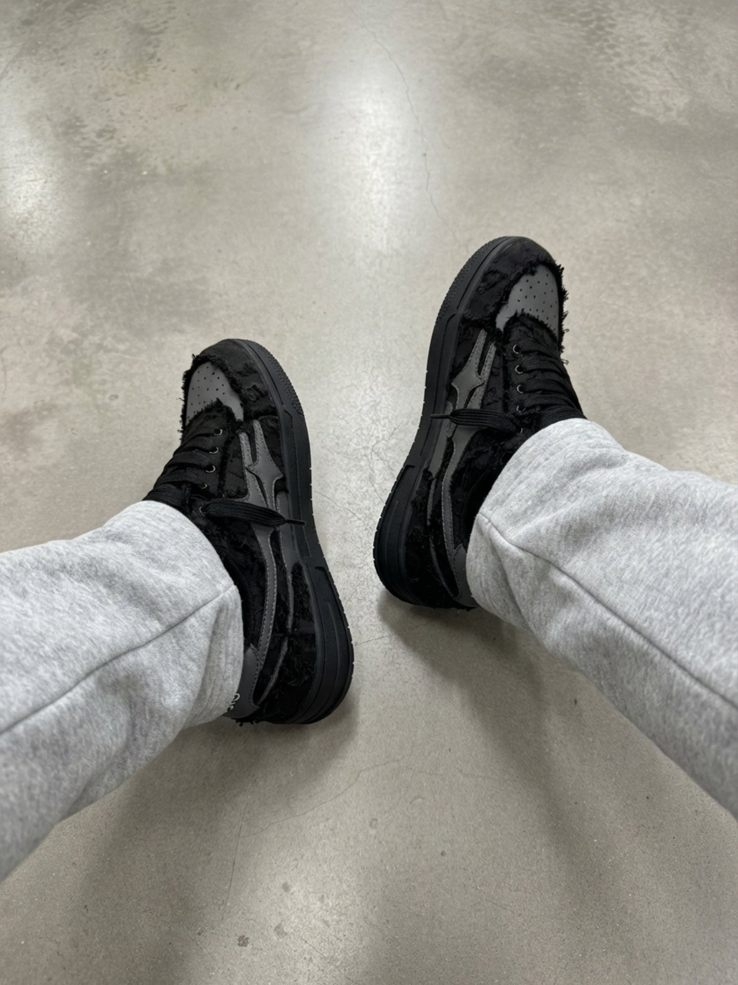 DCRB Broken Black Sneakers